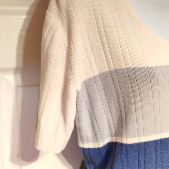 Yarnworks light button up sweater - Picture 4 of 10